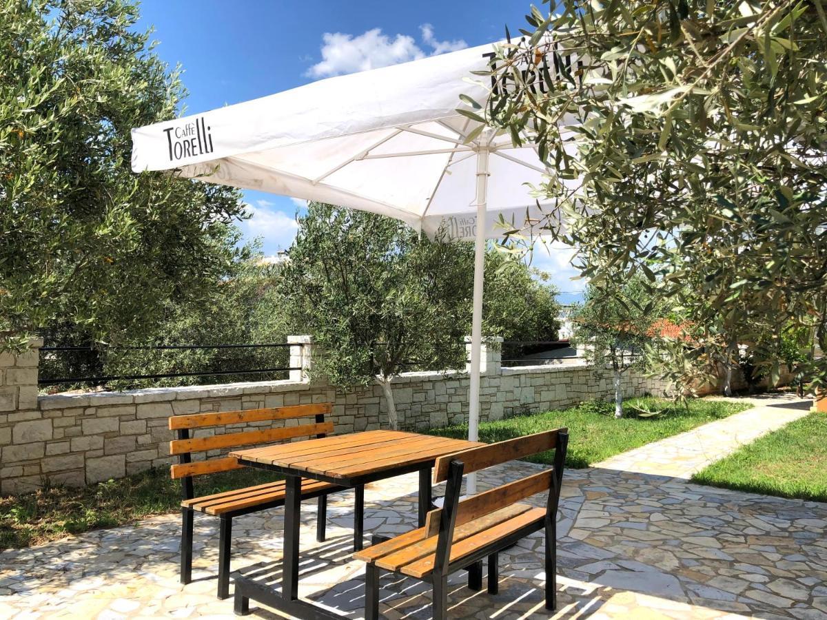 Vila Bexheti Ksamil Luaran gambar
